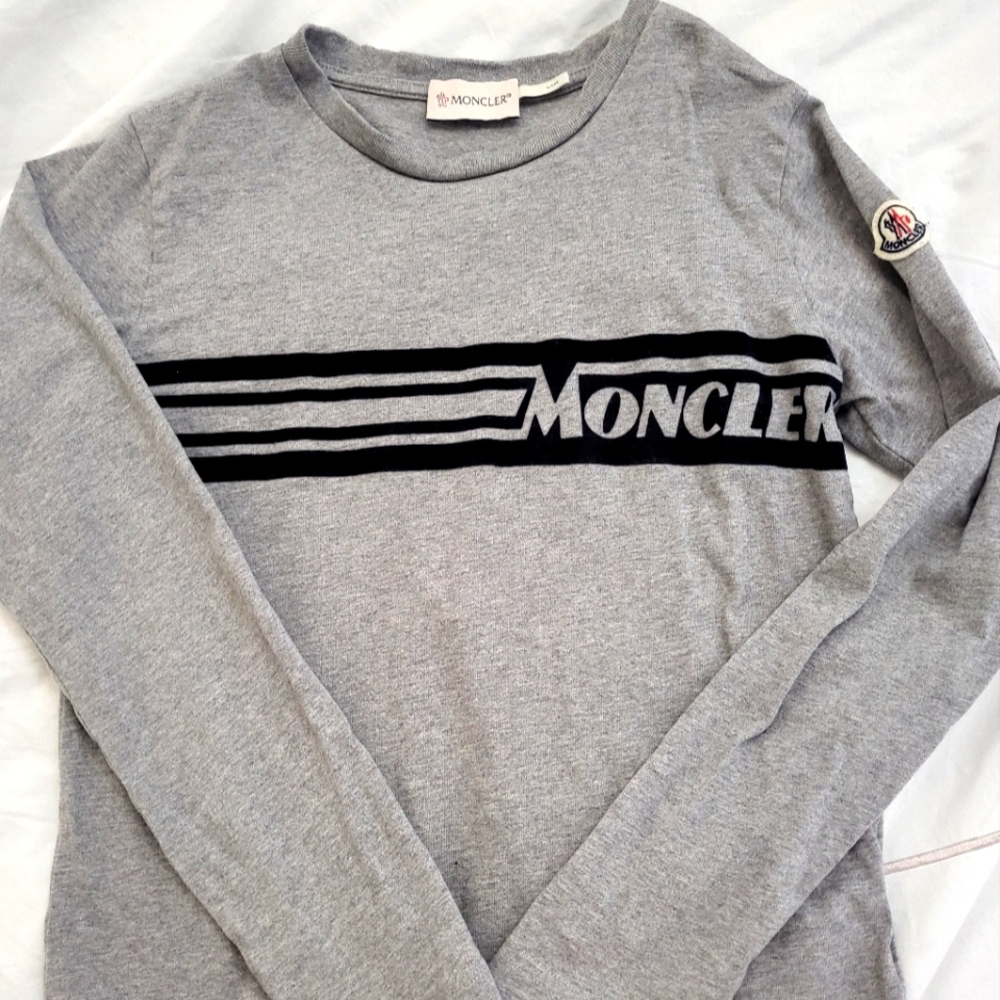 Moncler long sleeve size 10 years